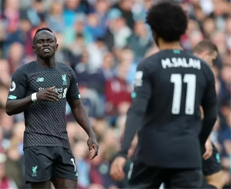 محمد صلاح يعترف: علاقتي كانت متوترة مع ماني في ليفربول.. ولكن الأرقام توضح الحقيقة