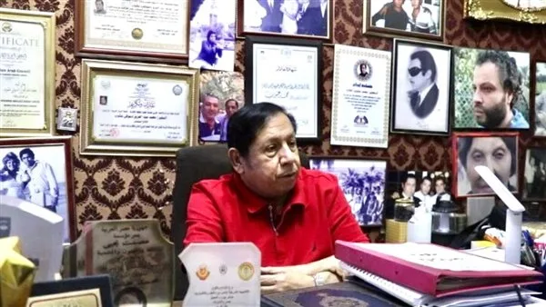 محمد عشوب: سمير صبري كتب ثروته بالكامل لنجله وكان يزوره في لندن