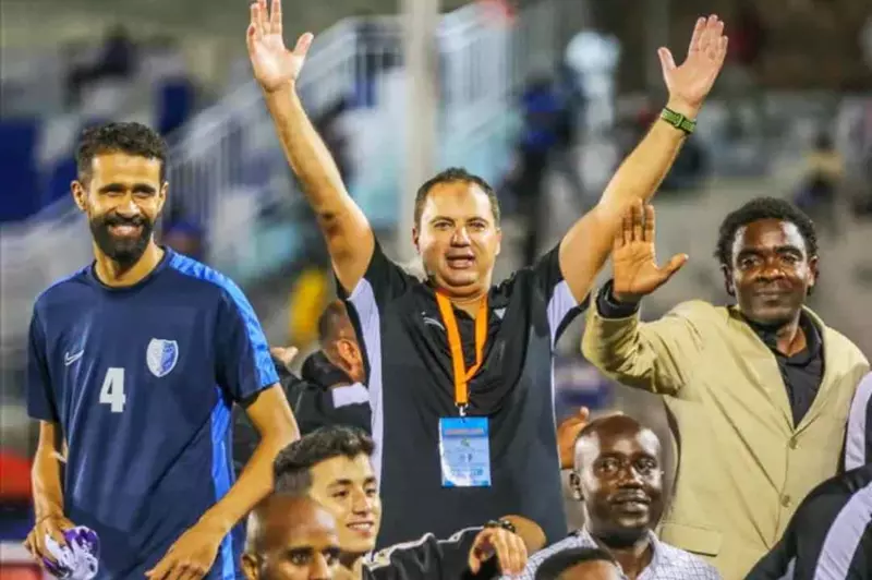 محمد عودة يتولى منصب المدير الفني لنادي غزل المحلة خلفًا لبابافاسيليو