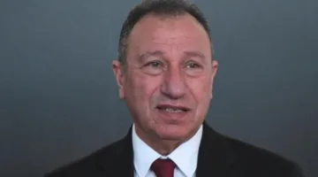 محمود الخطيب يتولى رئاسة بعثة الأهلي في أمريكا.