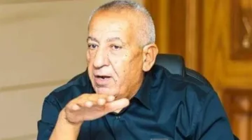 محمود حسين: توجد جهود لإقناع كامل أبو علي بالتراجع عن استقالته من المصري.