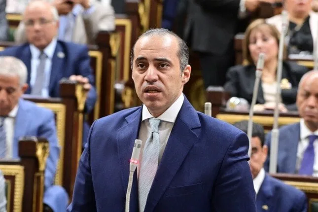 «محمود فوزي»: الحكومة لا تفضل الملاك أو المستأجرين في مشروع قانون الإيجار القديم «محمود فوزي»: الحكومة لا تفضل الملاك أو المستأجرين في مشروع قانون الإيجار القديم