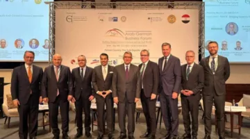 السفير المصري في برلين: مصر تمتلك قوة عمل شابة ماهرة تلبي احتياجات السوق الألماني