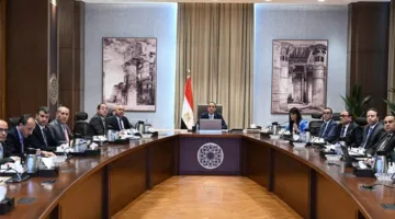 مدبولى: نسعى للحفاظ على انخفاض الدين الخارجي وجذب الاستثمارات في مختلف المجالات