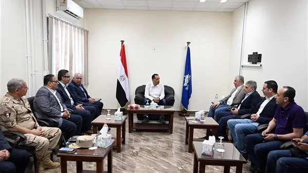 مدبولي: تطوير الموانئ والمناطق الصناعية ركيزة أساسية لتعزيز تنافسية الاقتصاد الوطني وجذب الاستثمارات