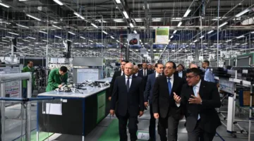 مدبولي يزور المصنع الجديد لشركة “سوميتومو” العالمية المتخصص في إنتاج الأسلاك الكهربائية للسيارات بمدينة العاشر من رمضان
