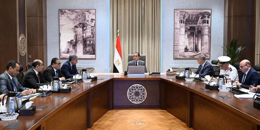 مدبولي يُصدر توجيهات لإجراء مسح كامل للآثار الغارقة في خليج أبو قير مدبولي يُصدر توجيهات لإجراء مسح كامل للآثار الغارقة في خليج أبو قير