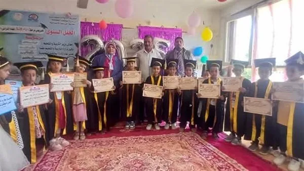 مدير التعليم الإبتدائي يشهد حفل تخرج رياض الأطفال بمدرسة الزاريب الإبتدائية الجديدة