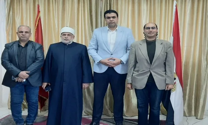 مدير الشباب والرياضة ببورسعيد يستقبل وفد بيت العائلة المصرية