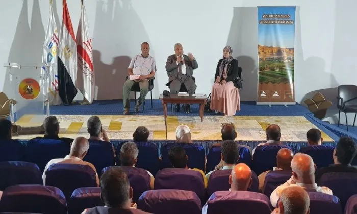 مدير تعليم الأقصر يتناول تحضيرات امتحانات الشهادة الإعدادية مدير تعليم الأقصر يتناول تحضيرات امتحانات الشهادة الإعدادية