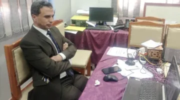 مدير تعليم كفر الشيخ يراقب امتحانات النقل والدبلومات الفنية العملية من غرفة التحكم