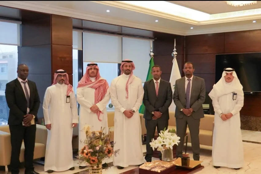 مدير فرع الموارد البشرية في مكة المكرمة يلتقي بالقنصل العام الكيني بجدة مدير فرع الموارد البشرية في مكة المكرمة يلتقي بالقنصل العام الكيني بجدة