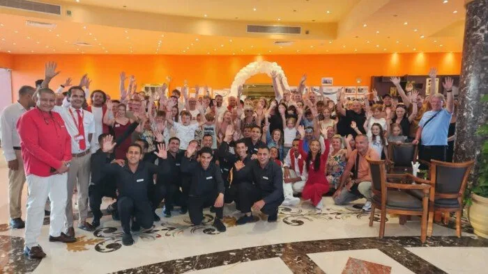 مرسى علم يستقطب 25 ألف زائر أوروبي عبر 164 رحلة جوية مرسى علم يستقطب 25 ألف زائر أوروبي عبر 164 رحلة جوية