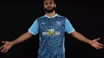 مروان حمدي يُ shines بتسجيله هدفين خلال 8 دقائق ويوجه بيراميدز نحو التفوق على بتروجيت.