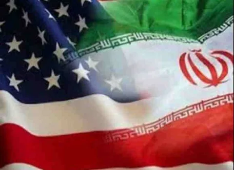 مسؤول أمريكي: إدارة ترامب تدرس تقليص العقوبات على طهران في إطار “اتفاق تمهيدي” يتضمن تخلّي إيران عن سعيها لامتلاك سلاح نووي مسؤول أمريكي: إدارة ترامب تدرس تقليص العقوبات على طهران في إطار “اتفاق تمهيدي” يتضمن تخلّي إيران عن سعيها لامتلاك سلاح نووي