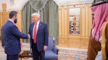 مسؤول إسرائيلي يصف مصافحة ترامب للشرع بأنها “نذير شؤم”: ما نطلبه من الرئيس السوري وما نخشاه من تكرار تجربة حماس