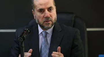 مستشار الرئيس الفلسطيني: حكومة نتنياهو عبارة عن مجموعة تلاعب وتراوغة للتملص من الضغوط الدولية.