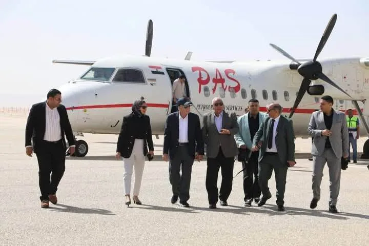 مستشار رئيس الجمهورية للتنمية المحلية يراجع مشاريع تنمية وخدمات كبيرة في الوادي الجديد مستشار رئيس الجمهورية للتنمية المحلية يراجع مشاريع تنمية وخدمات كبيرة في الوادي الجديد
