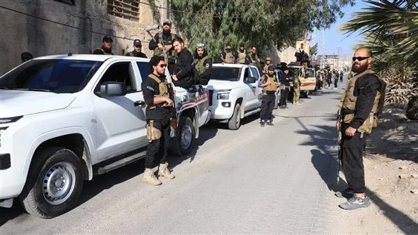 مسلحون يهجمون على محافظ السويداء في سوريا باستخدام السلاح والضرب مسلحون يهجمون على محافظ السويداء في سوريا باستخدام السلاح والضرب