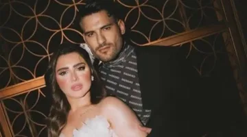 مسلم يتحدث عن زوجته: تحبني، بينما كانت أخرى ستطلب الطلاق، وأي شخص يهين سيُحظر