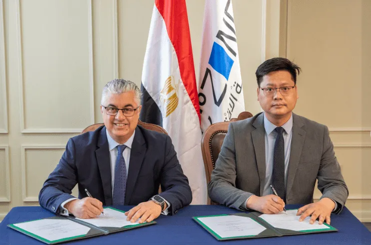 مشروع صيني لإنتاج الملابس الجاهزة في القنطرة غرب باستثمارات تبلغ 15 مليون دولار مشروع صيني لإنتاج الملابس الجاهزة في القنطرة غرب باستثمارات تبلغ 15 مليون دولار