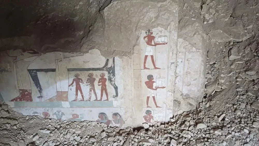 مصر: العثور على ثلاث قبور تاريخية في الأقصر مصر: العثور على ثلاث قبور تاريخية في الأقصر