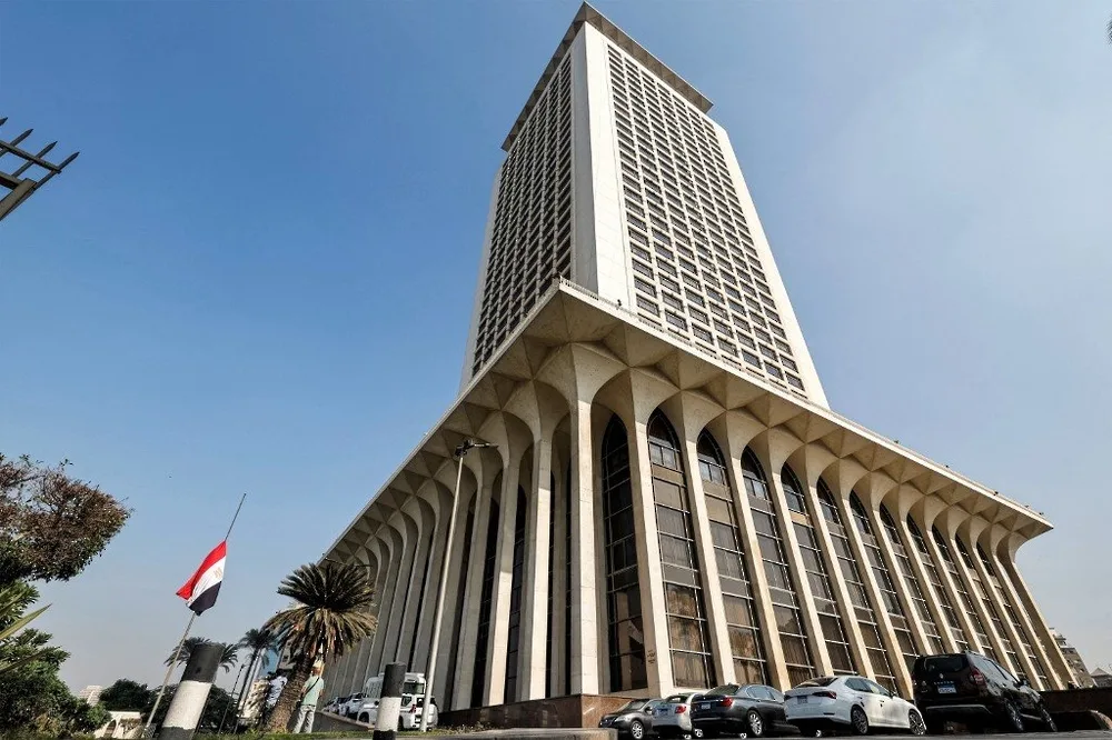 مصر ترحّب بجهود سلطنة عُمان التي أفضت إلى اتفاق وقف إطلاق النار في اليمن