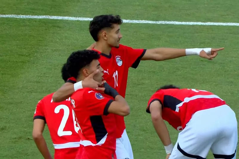 اقتراب الميدالية البرونزية.. منتخب الشباب المصري يفاجئ نيجيريا بهدف سريع (فيديو) اقتراب الميدالية البرونزية.. منتخب الشباب المصري يفاجئ نيجيريا بهدف سريع (فيديو)
