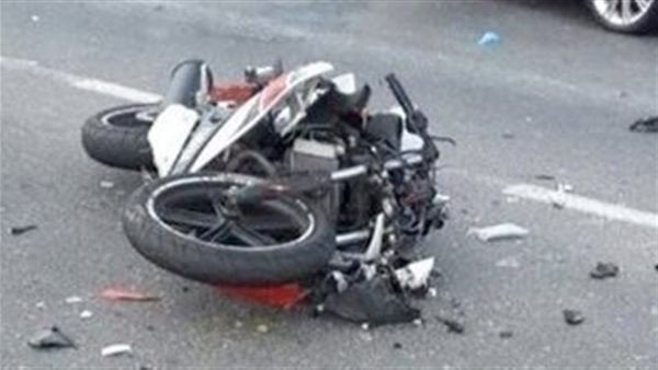مصرع شخص في حادث تصادم دراجة نارية وسيارة نقل بالفرافرة