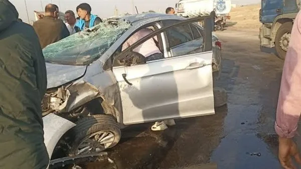 مصرع شخص وإصابة 3 آخرين في حادث تصادم بالطريق الصحراوي