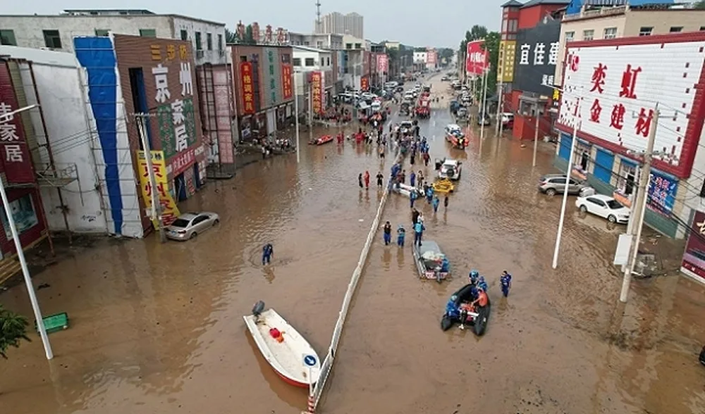 مصرع شخصين وفقدان 19 آخرين نتيجة هطول أمطار غزيرة في جنوب الصين مصرع شخصين وفقدان 19 آخرين نتيجة هطول أمطار غزيرة في جنوب الصين
