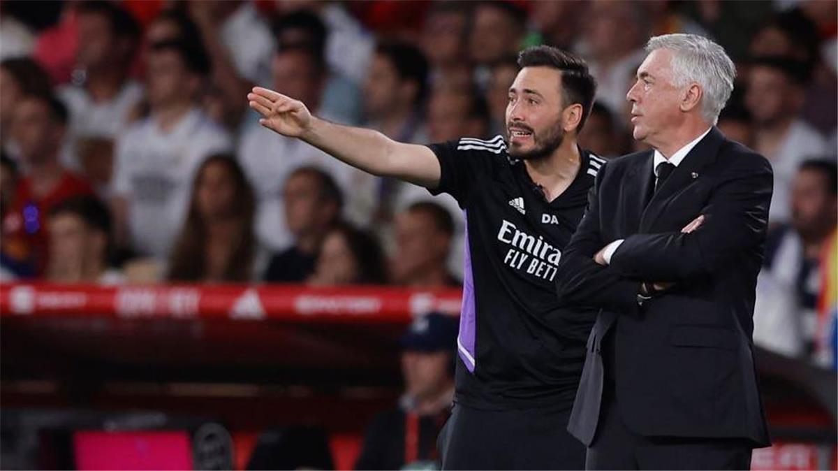 مع اقتراب رحيل والده عن ريال مدريد.. ماركا توضح موقف دافيد أنشيلوتي