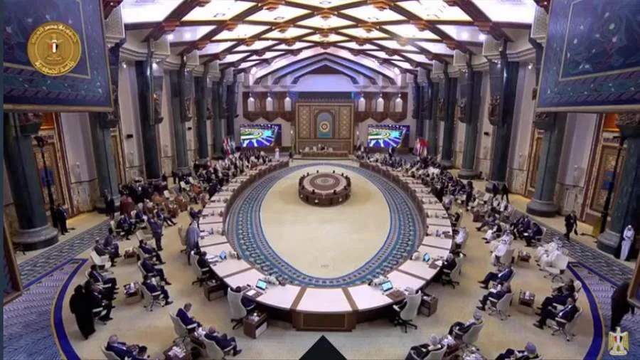 مع بدء فعالياتها اليوم… إليك أهم قضايا القمة العربية العادية الرابعة والثلاثين مع بدء فعالياتها اليوم… إليك أهم قضايا القمة العربية العادية الرابعة والثلاثين