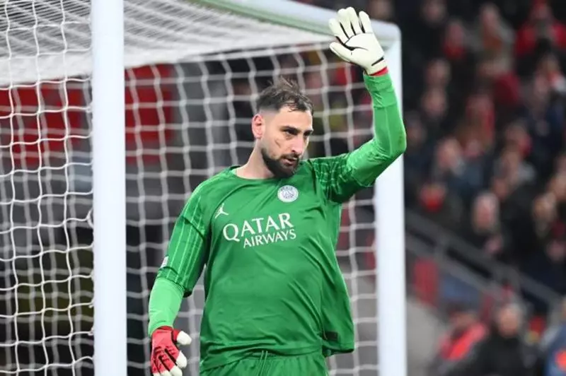معركة أوروبية على دوناروما.. هل يعود إلى إيطاليا أم يتجه للدوري الإنجليزي؟