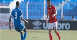مفاجأة الآن: نادٍ مصري يسعى للتعاقد مع علي معلول من الأهلي