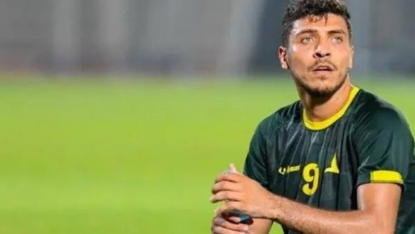 مفاجأة مدوية عن مفاوضات الأهلى مع محمد شريف.. شوبير يكشف