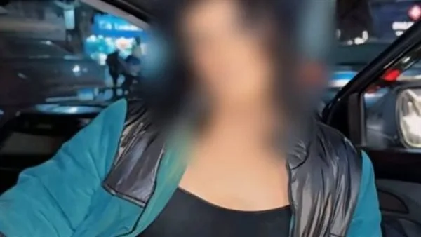 مقاطع غير أخلاقية.. التحقيقات تكشف تفاصيل ضبط البلوجر زين الزين بملابس نسائية