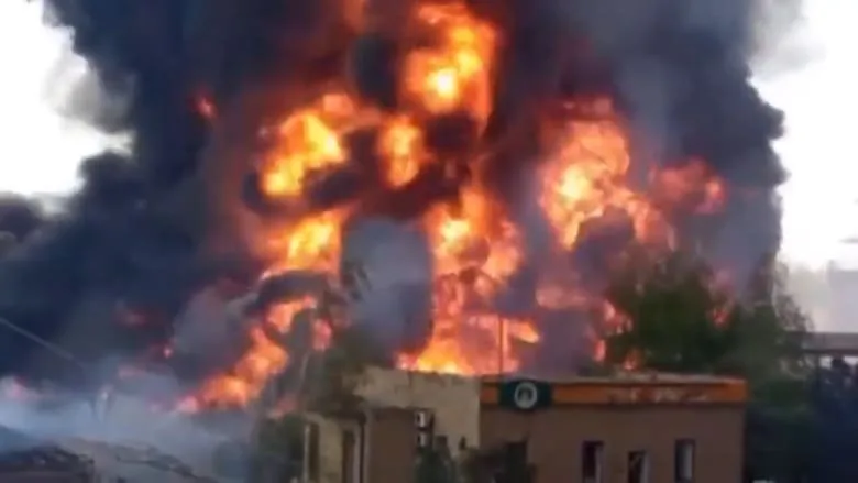 مقتل 5 فلسطينيين جراء غارات الاحتلال الإسرائيلي على غزة وخان يونس مقتل 5 فلسطينيين جراء غارات الاحتلال الإسرائيلي على غزة وخان يونس
