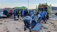 مقتل وإصابة 15 فرداً في حادث تصادم شاحنة بمركبة صغيرة في البحيرة