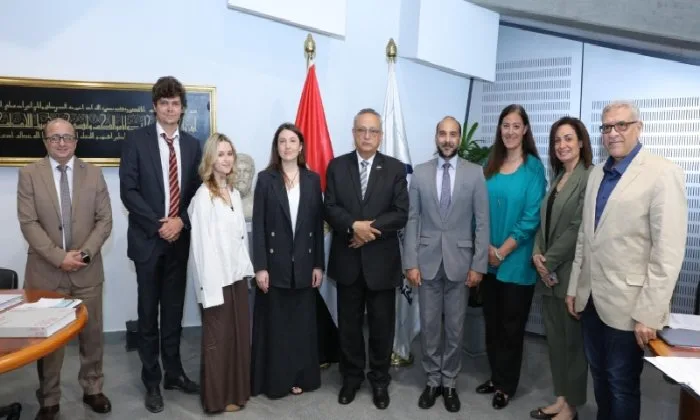مكتبة الإسكندرية تستضيف وفداً من مركز بريماكوف لمناقشة فرص التعاون المشترك. مكتبة الإسكندرية تستضيف وفداً من مركز بريماكوف لمناقشة فرص التعاون المشترك.