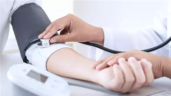 مكملات غذائية ممنوعة عن مرضى الضغط.. تعرف عليها