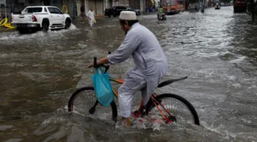 مقتل 14 فرداً وإصابة أكثر من 50 آخرين نتيجة الظروف الجوية السيئة في باكستان