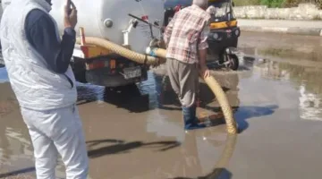 بعد هطول الأمطار.. محافظ البحيرة: تصريف المياه وإزالة العوائق من مجاري الصرف الصحي في رشيد