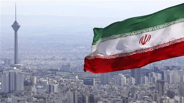 من التوتر إلى الحوار: إيران تتجه نحو اتفاق تخصيب مع الولايات المتحدة من التوتر إلى الحوار: إيران تتجه نحو اتفاق تخصيب مع الولايات المتحدة
