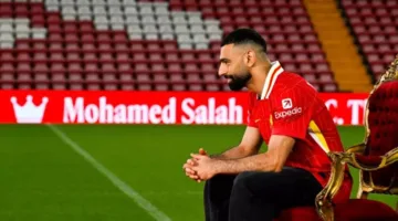 صلاح يحضر حفل توزيع جوائز رابطة الكتاب في إنجلترا