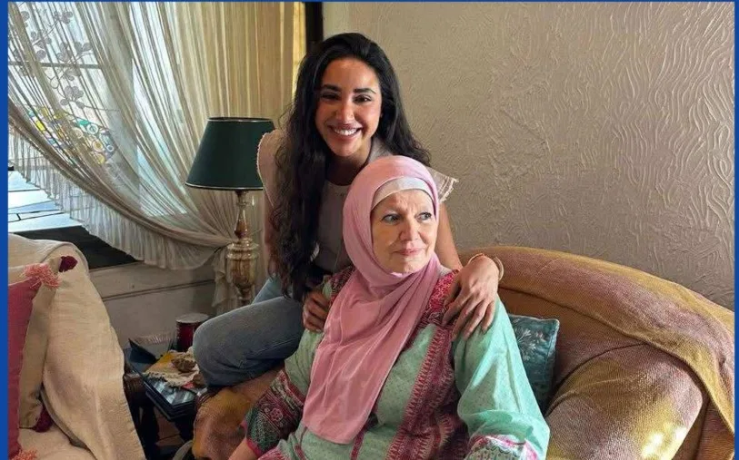 من عيادة الكلاب إلى مبادرة أشرف زكي: التفاصيل الكاملة لنزاع آية سماحة ومشيرة إسماعيل من عيادة الكلاب إلى مبادرة أشرف زكي: التفاصيل الكاملة لنزاع آية سماحة ومشيرة إسماعيل