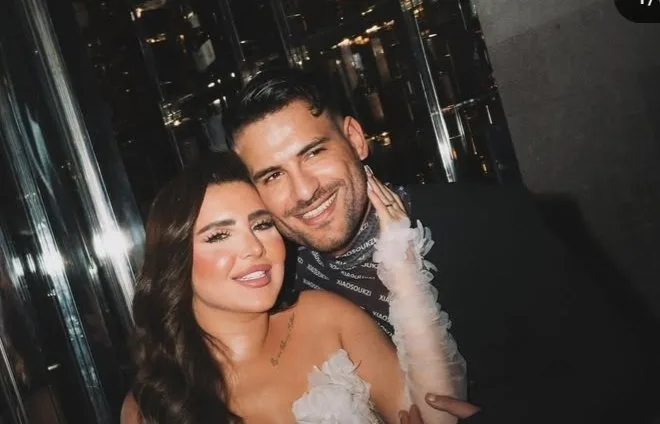 من هي أروى قاسم؟.. أثارت جدلًا بين مسلم وزوجته وتبادلا الاتهامات. من هي أروى قاسم؟.. أثارت جدلًا بين مسلم وزوجته وتبادلا الاتهامات.