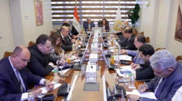 تنمية المجتمع والسياحة تدرس وضع نظام لجمع الرسوم من المنشآت الفندقية والسياحية في المحافظات