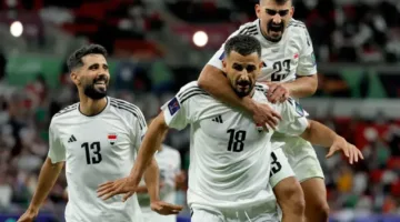 منتخب العراق والجزائر في بطولة كأس العرب 2025
