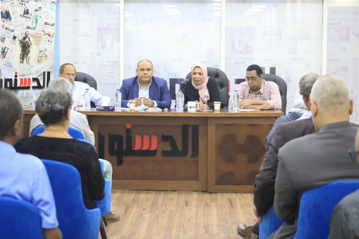 منتدى أوراق | هويدا صالح: لا يمكن إدراك القصة القصيرة دون مراعاة سياقاتها الإنتاجية منتدى أوراق | هويدا صالح: لا يمكن إدراك القصة القصيرة دون مراعاة سياقاتها الإنتاجية